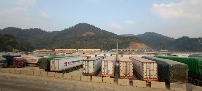 谅山口岸16日起暂停接收向中国出口水果的车辆